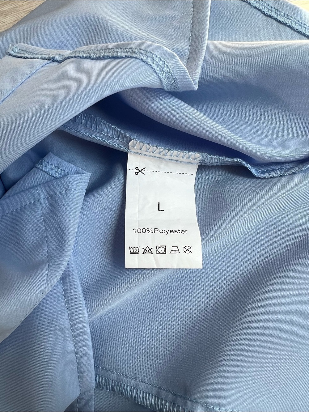 Women’s Light Powder Blue Ruffle Button Front Collared Blouse Size L - Picture 9 of 10